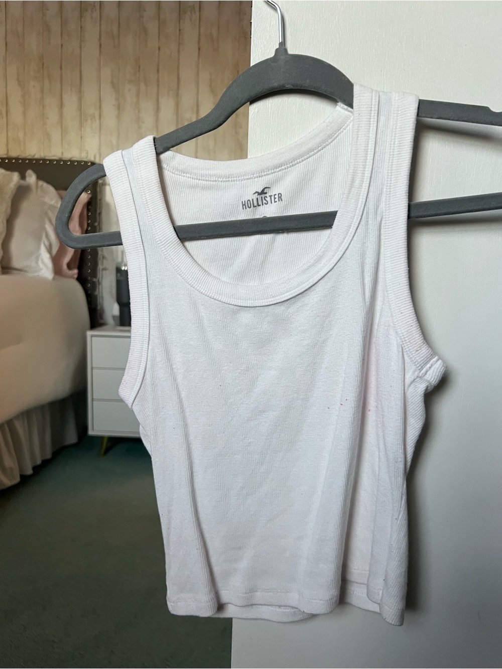 Hollister White Ribbed Scoop Tank